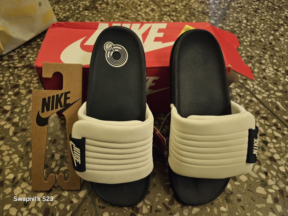 Buy White Flip Flop Slippers for Men by NIKE Online
