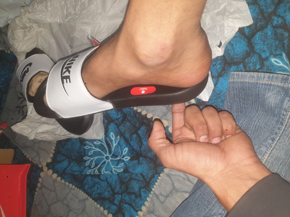 Buy Black Flip Flop Slippers for Men by NIKE Online